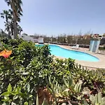 度假居 With Sea Views